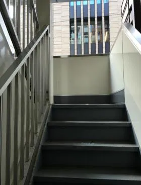 新橋スズキビルの外観