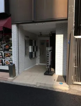 グランデ新橋ビルの外観