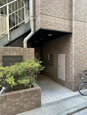 エクセレント新橋ビルの外観
