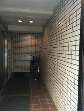 勢関堂ビルの外観