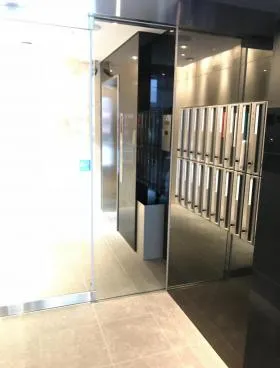新橋アーバンコートの外観