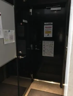 新橋アーバンコートの外観