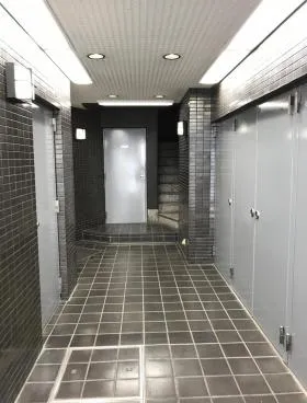 新橋ユタカビルの外観