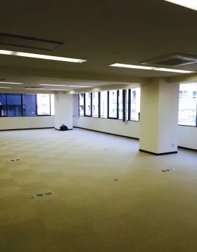 新橋STビルの外観