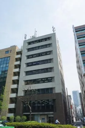 三栄ビルの外観