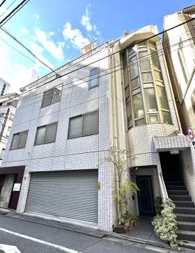 吉岡ビルの外観