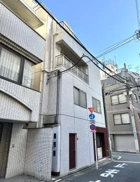 吉岡ビルの外観