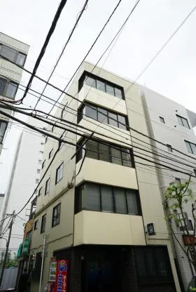 フラットビルの外観