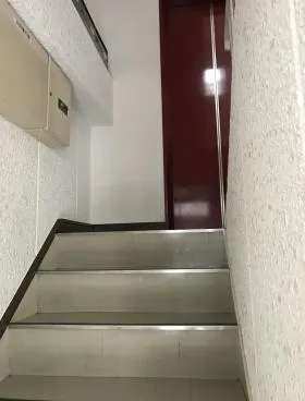 フラットビルの外観