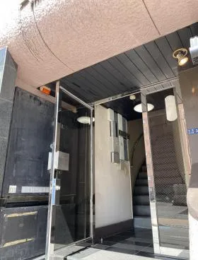 イーグル新橋ビルの外観