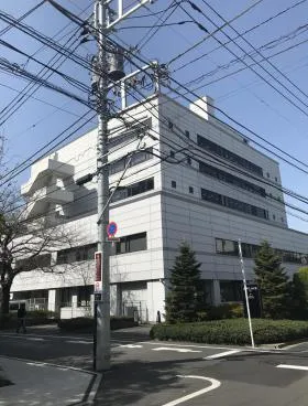 A-PLACE青山(旧:青山プラザ)ビルの外観