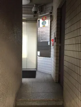 アタゴ小林ビルの外観