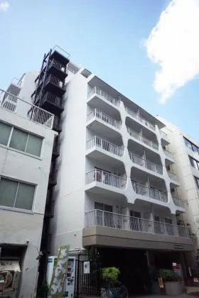 DIKマンション新橋ビルの外観