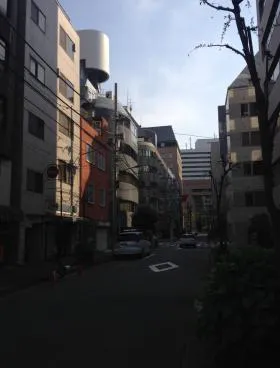 新生ビルの外観
