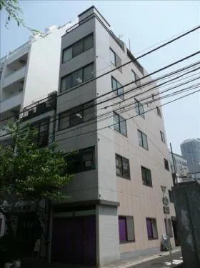 岡田ビルの外観