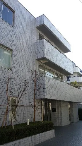 伊皿子プレイスビルの外観