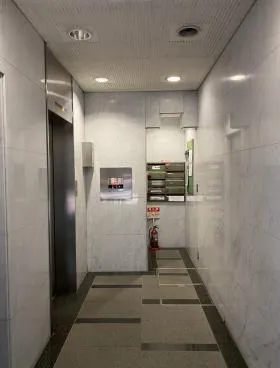 江戸川橋東誠ビルの外観
