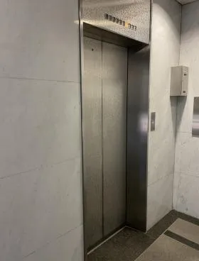 江戸川橋東誠ビルの外観
