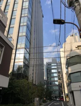 西新橋2丁目ビルの外観