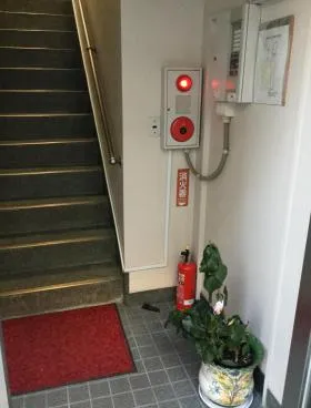 安形ビルの外観