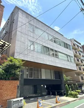 ユニゾ本郷2丁目(旧:太陽館)ビルの外観