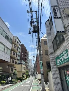 ユニゾ本郷2丁目(旧:太陽館)ビルの外観