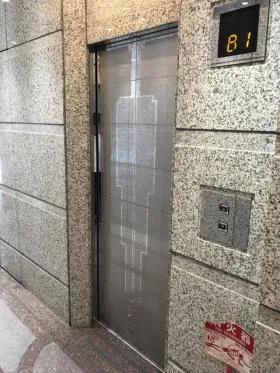 銀座ゑり円ビルの外観