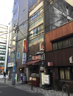 三栄ビルの外観