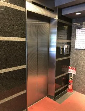 福神ノアックスビルの外観