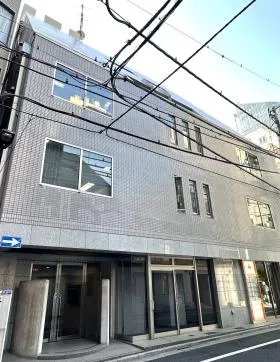 ワカサビルの外観