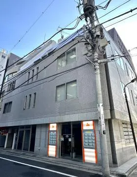 ワカサビルの外観