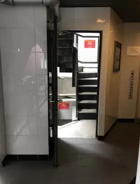 日欧ビルの外観