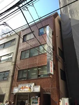 関ビルの外観