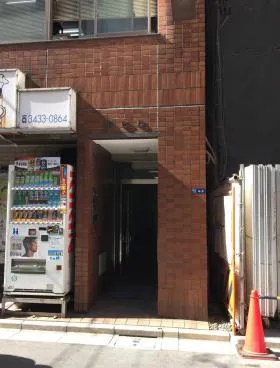 関ビルの外観