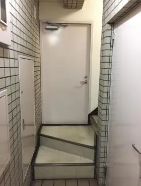 関ビルの外観