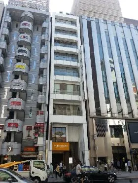 銀座シルクビルの外観