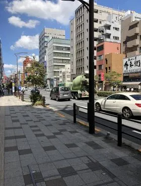 三田東門ビルの外観
