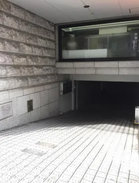 グランデ三田ビルの外観