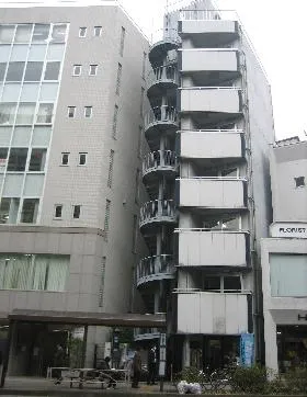 M・Kビルの外観