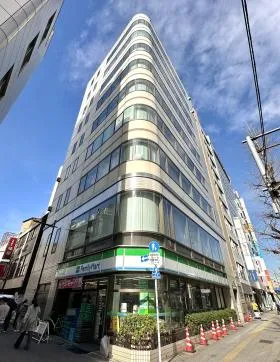 上野TGビルの外観
