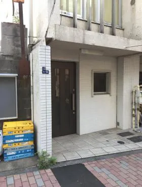 柳下ビルの外観