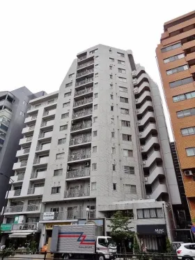 藤和三田コープⅡビルの外観