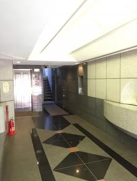 御田八幡ビルの外観