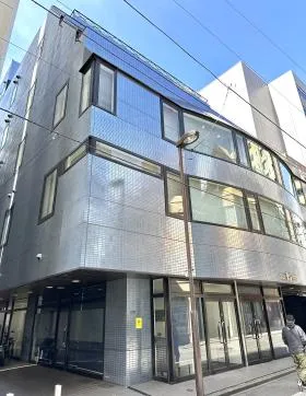 岩本町寿共同ビルの外観
