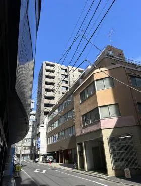 岩本町寿共同ビルの外観