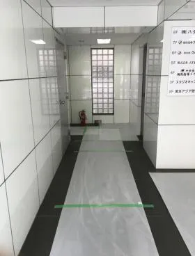 ハタビルの外観