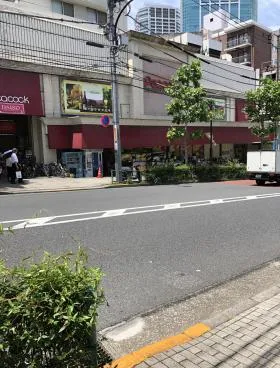 ハタビルの外観