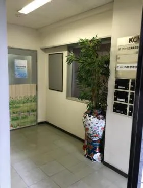 KOWAビルの外観