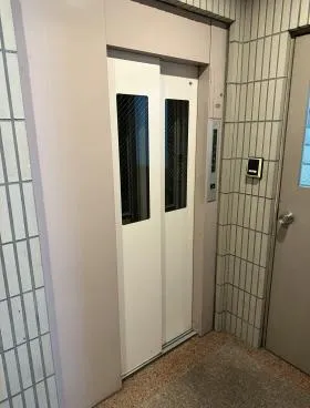 壺坂ビルの外観
