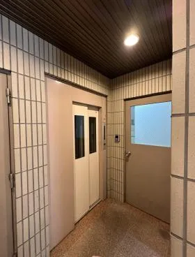 壺坂ビルの外観
